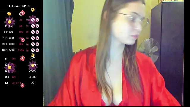 Snapshot of Boni_NeLL__ chatting on 02/04/25, 02:43 Boni NeLL online show from 02/04/25, 02:43