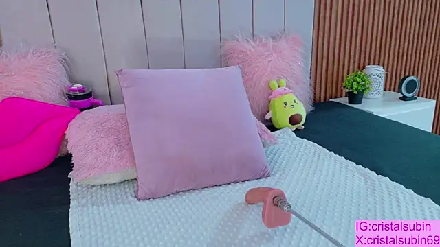 Snapshot of cristal_subin69 chatting on 11/11/25, 11:49 cristal subin69 online show from 11/11/25, 11:49