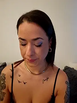 LydiaMaus96 online show from 12/15/25, 02:45