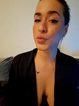 LydiaMaus96 online show from 12/21/25, 02:46