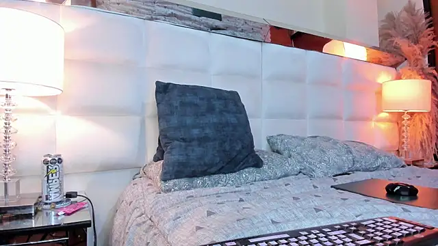 Adam tatto online show from 11/02/25, 05:12