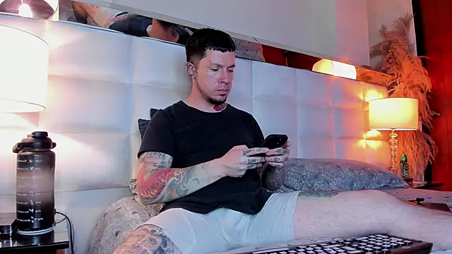 Adam tatto online show from 10/29/25, 01:59