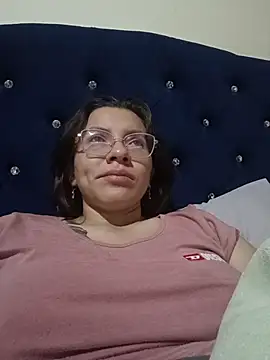 karlamorris  online show from 10/24/25, 03:05