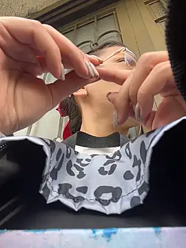 Snapshot of karlamorris_ chatting on 02/19/26, 01:19 karlamorris online show from 02/19/26, 01:19