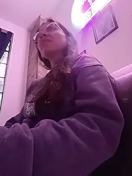 karlamorris  online show from 11/24/25, 01:44