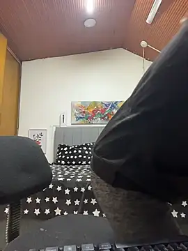 karlamorris  online show from 03/25/26, 12:59