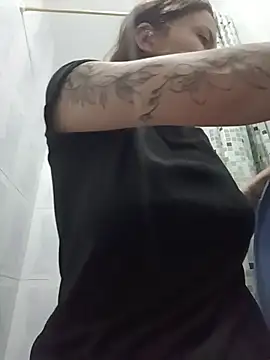 karlamorris  online show from 11/14/25, 11:25