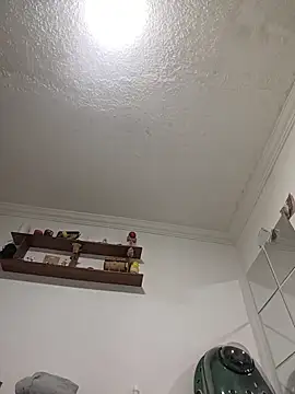 karlamorris  online show from 11/01/25, 12:54