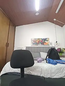 Snapshot of karlamorris_ chatting on 12/19/25, 03:58 karlamorris online show from 12/19/25, 03:58