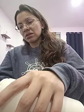 karlamorris  online show from 10/22/25, 01:32