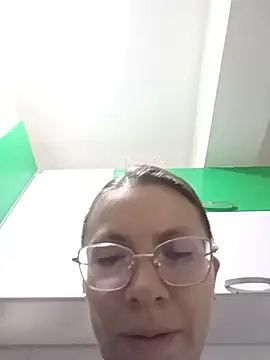 karlamorris  online show from 11/25/25, 02:17