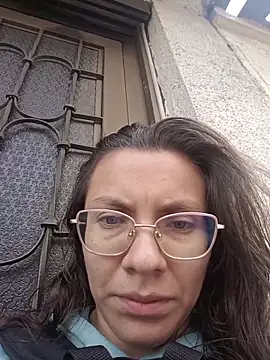 Snapshot of karlamorris_ chatting on 12/22/25, 01:33 karlamorris online show from 12/22/25, 01:33