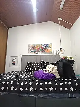 Snapshot of karlamorris_ chatting on 01/15/26, 01:36 karlamorris online show from 01/15/26, 01:36