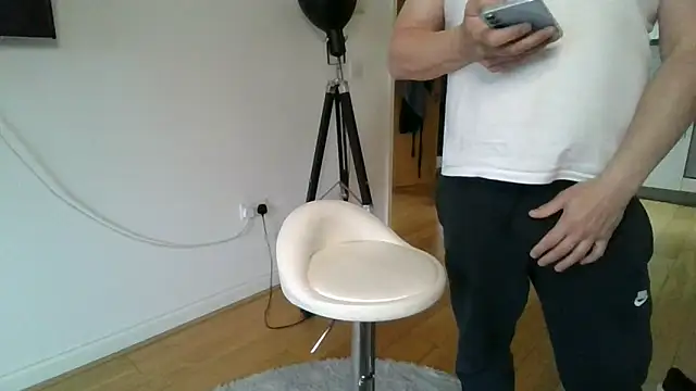 Nizzlivecam online show from 03/29/26, 11:23