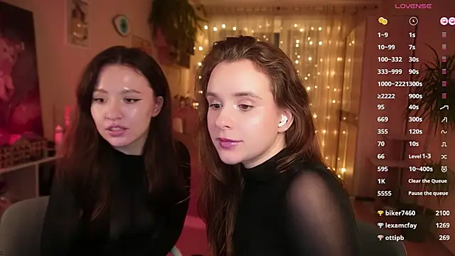 Snapshot of Jantrlatex chatting on 12/18/24, 09:18 Jantrlatex online show from 12/18/24, 09:18