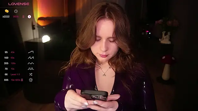 Snapshot of Jantrlatex chatting on 06/19/26, 07:30 Jantrlatex online show from 06/19/26, 07:30
