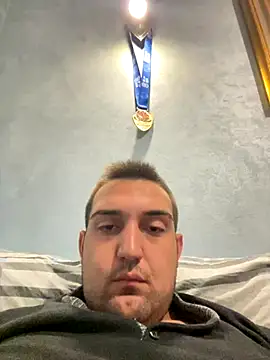 alexfala99 online show from 10/17/25, 08:54