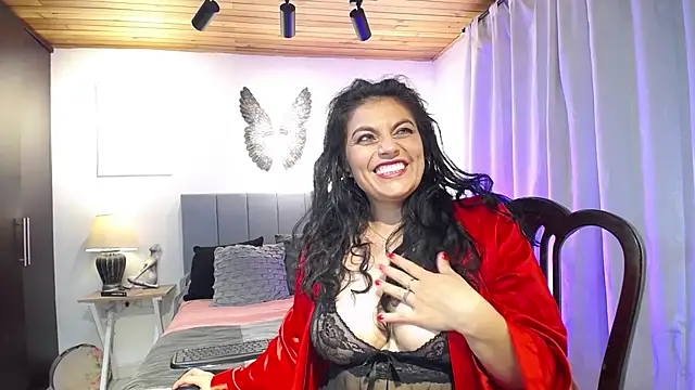 Snapshot of Lust_Mom41 chatting on 02/22/25, 12:16 Lust Mom41 online show from 02/22/25, 12:16