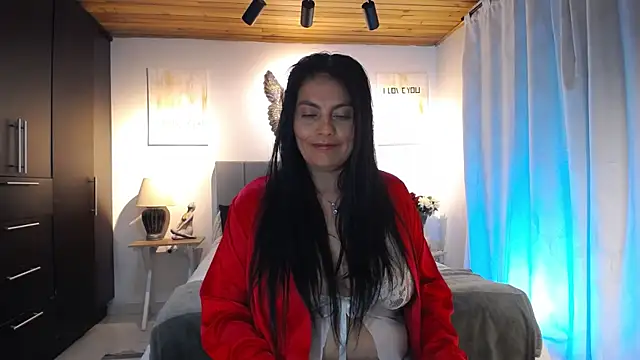 Snapshot of Lust_Mom41 chatting on 01/28/25, 10:56 Lust Mom41 online show from 01/28/25, 10:56