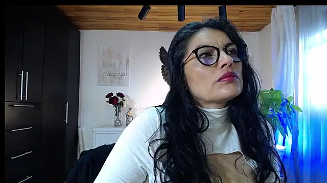 Snapshot of Lust_Mom41 chatting on 10/02/25, 08:56 Lust Mom41 online show from 10/02/25, 08:56