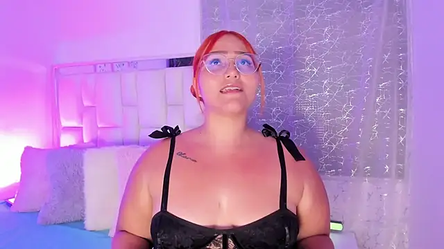 LeahxBarker online show from 10/30/25, 01:37