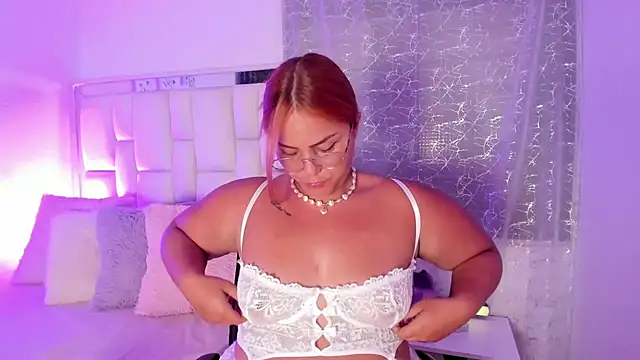 LeahxBarker online show from 12/16/25, 01:21