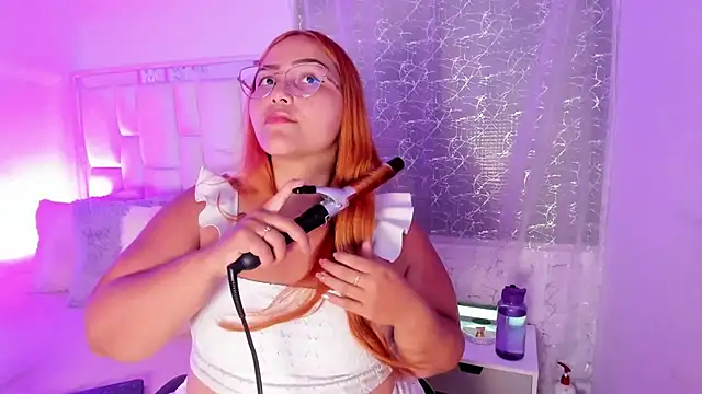 LeahxBarker online show from 10/22/25, 01:49