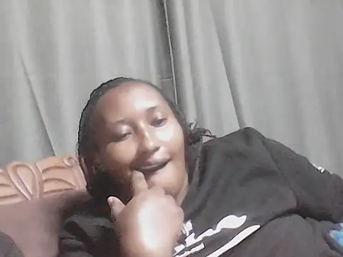 Snapshot of lovellybbw chatting on 11/26/25, 07:47 lovellybbw online show from 11/26/25, 07:47