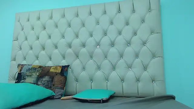 Briannacastello online show from 02/05/25, 04:59