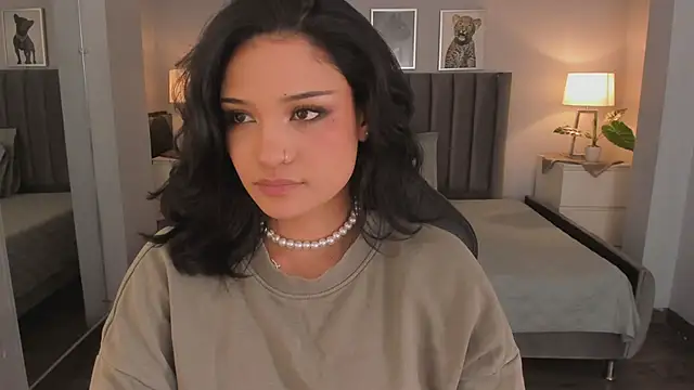 Snapshot of renee_shelby_ chatting on 09/11/25, 09:04 renee shelby online show from 09/11/25, 09:04