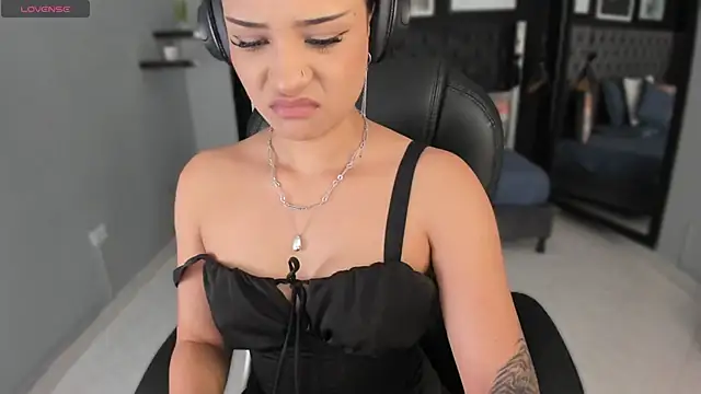 renee shelby  online show from 02/09/26, 08:29