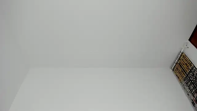 Snapshot of Andrea_Williams_ chatting on 06/18/26, 01:49 Andrea Williams online show from 06/18/26, 01:49