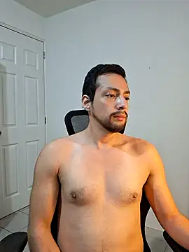 Andresarr93 online show from 09/18/25, 08:23