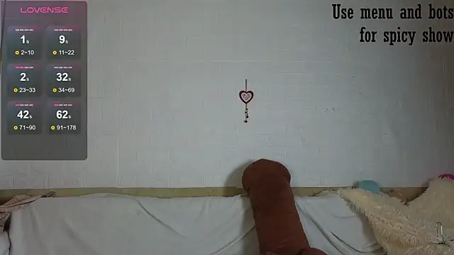 Evelina Mi4 online show from 03/17/25, 10:29