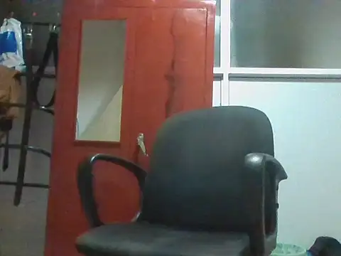 Snapshot of RoccoSL2003 chatting on 04/20/26, 03:35 RoccoSL2003 online show from 04/20/26, 03:35