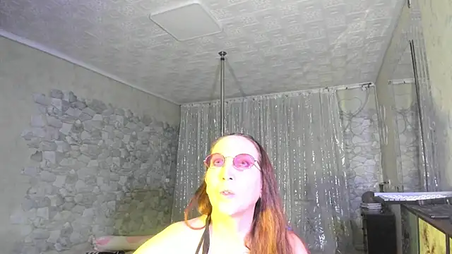 Snapshot of JessicaFamee chatting on 07/16/26, 10:51 JessicaFamee online show from 07/16/26, 10:51