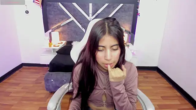 Snapshot of lunitaa18 chatting on 02/10/25, 09:25 lunitaa18 online show from 02/10/25, 09:25