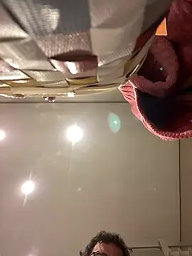 Snapshot of Mysteriousman83 chatting on 01/18/25, 12:15 Mysteriousman83 online show from 01/18/25, 12:15