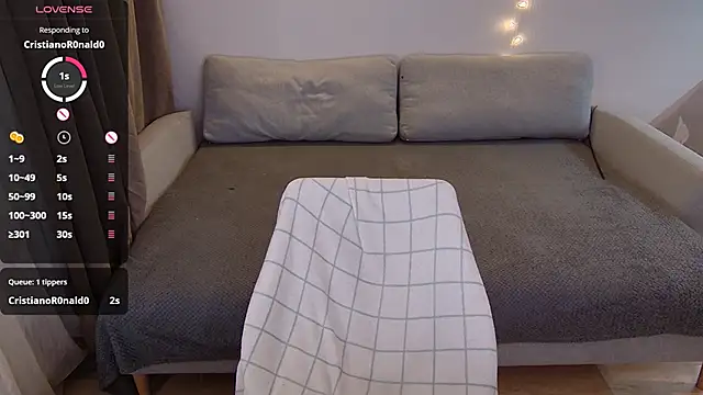 crystal lilith online show from 11/30/25, 05:36