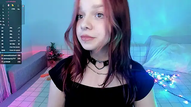 Snapshot of crystal_lilith chatting on 12/30/24, 08:32 crystal lilith online show from 12/30/24, 08:32