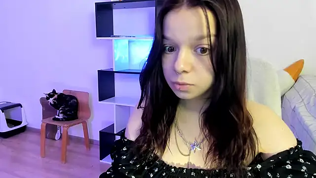 Snapshot of crystal_lilith chatting on 02/09/25, 12:30 crystal lilith online show from 02/09/25, 12:30