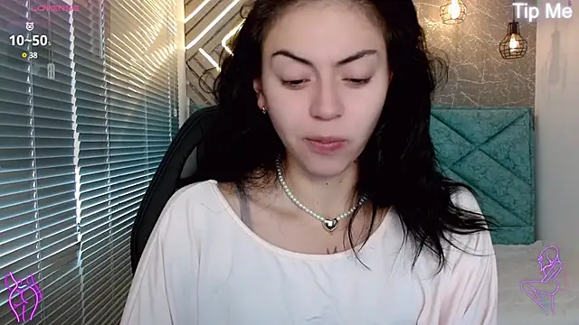 april dumont online show from 03/19/25, 12:23