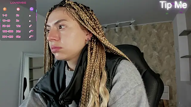 april dumont online show from 02/17/26, 11:29