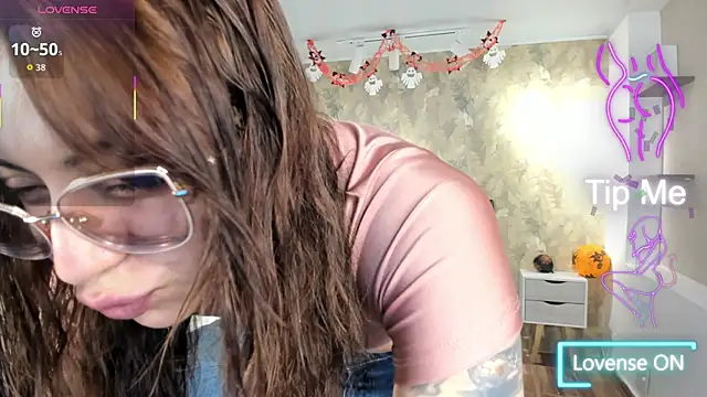 april dumont online show from 10/13/25, 01:56
