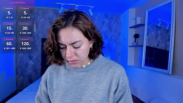 april dumont online show from 12/17/25, 02:22