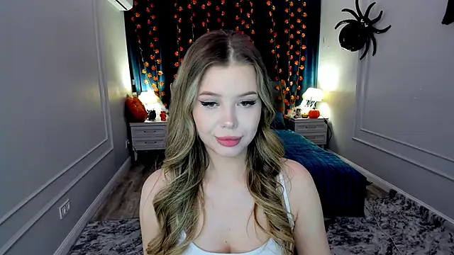 Snapshot of FollowLovee chatting on 10/28/25, 07:35 FollowLovee online show from 10/28/25, 07:35