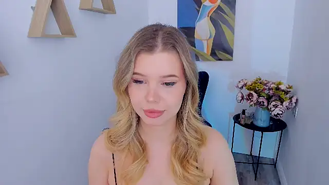 Snapshot of FollowLovee chatting on 01/16/26, 03:43 FollowLovee online show from 01/16/26, 03:43