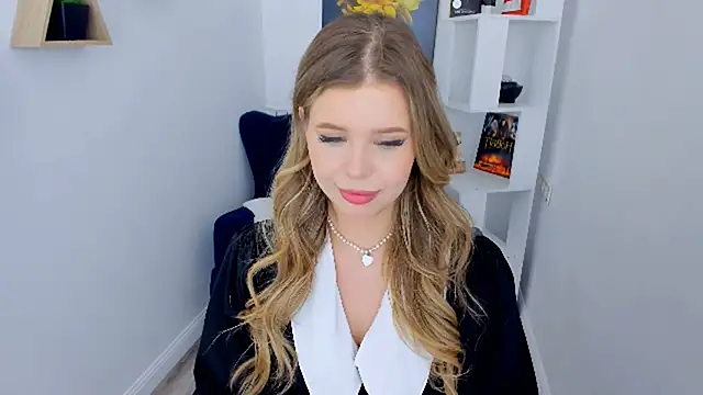 FollowLovee online show from 09/26/25, 12:45