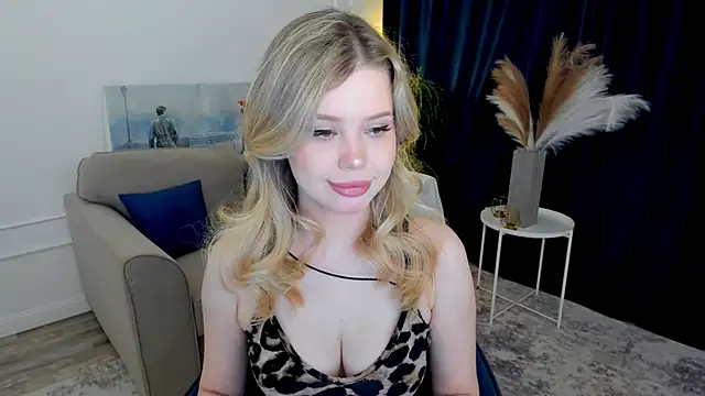 Snapshot of FollowLovee chatting on 05/06/26, 07:40 FollowLovee online show from 05/06/26, 07:40