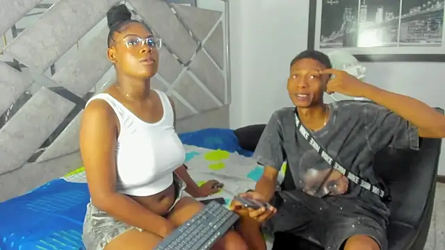 EvaxEmma online show from 01/07/26, 03:39